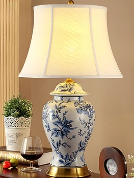 Керамическая лампа в китайском стиле Цзиндэчжэнь, бело-голубая фарфоровая настольная лампа для спальни, прикроватная лампа для гостиной, большая настольная лампа