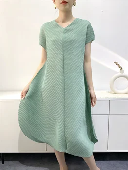 Женское Плиссированное платье Miyake 2023, Летняя юбка-Тыква Средней длины, Свободный Плюс Размер, Комфортное Повседневное Платье с V-образным вырезом, Нишевая Женская одежда